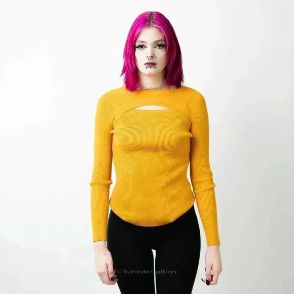 Fall Yellow Ribbed Long Sleeve Smocked Crewneck Sweater - L - Picture 1 of 7